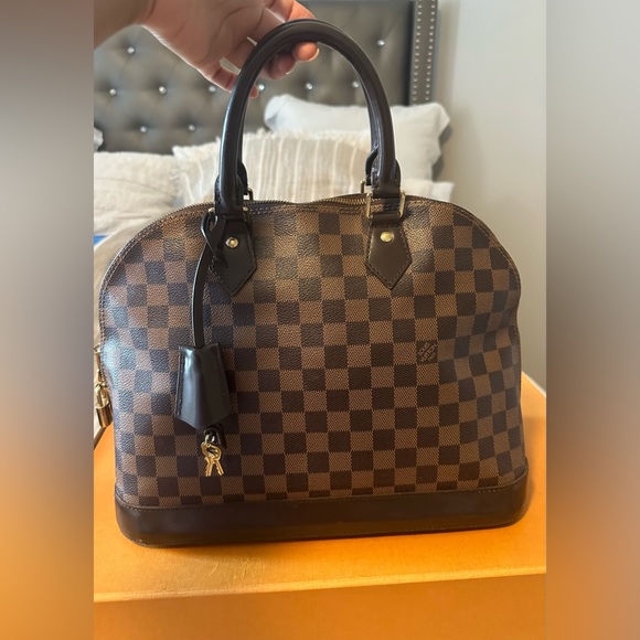 Louis Vuitton Handbags - Louis Vuitton Alma MM